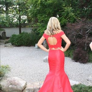 Meet your Posher, Kayley